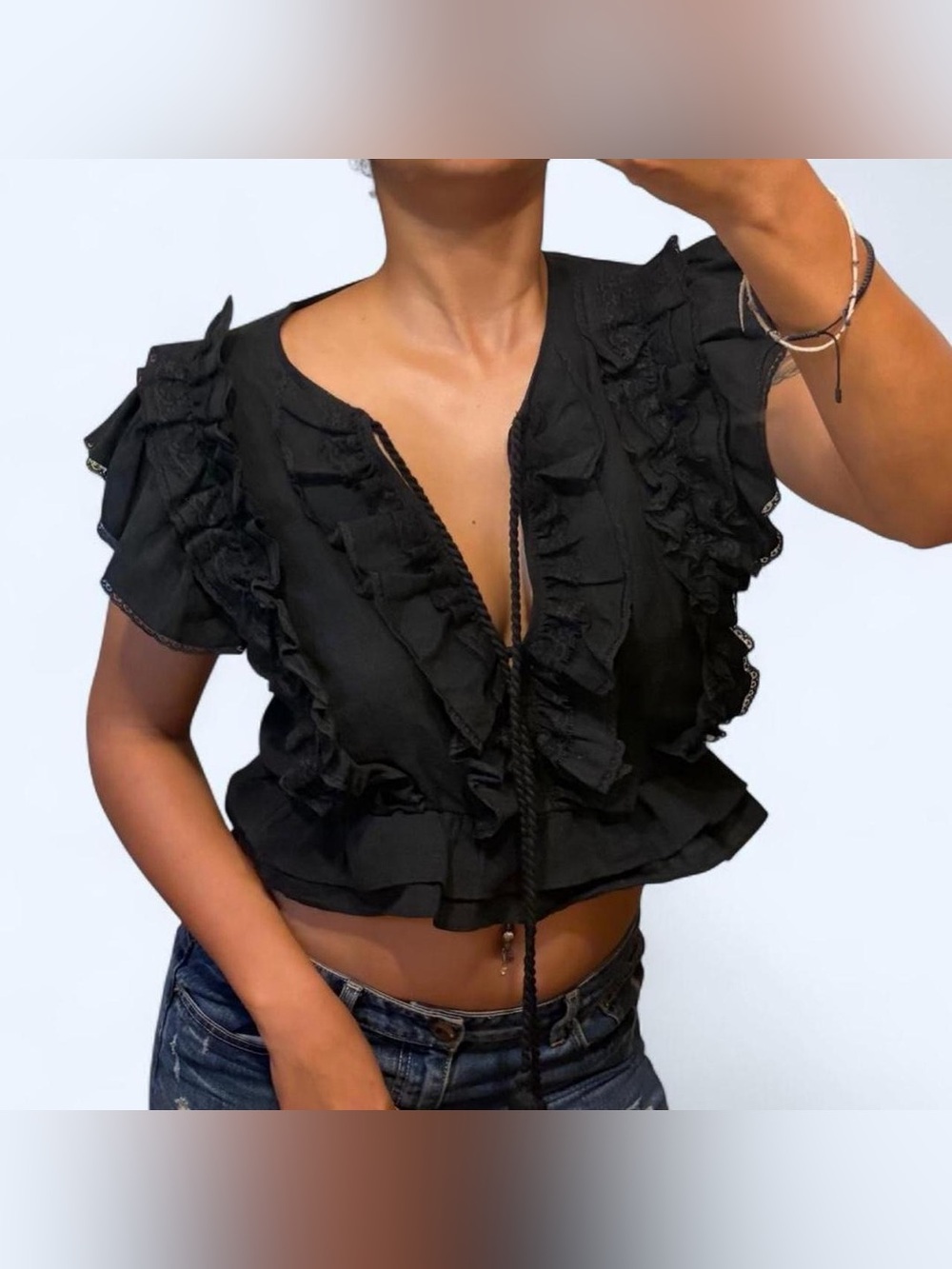 Boho Lace Ruffle Black Top by Uterqüe!